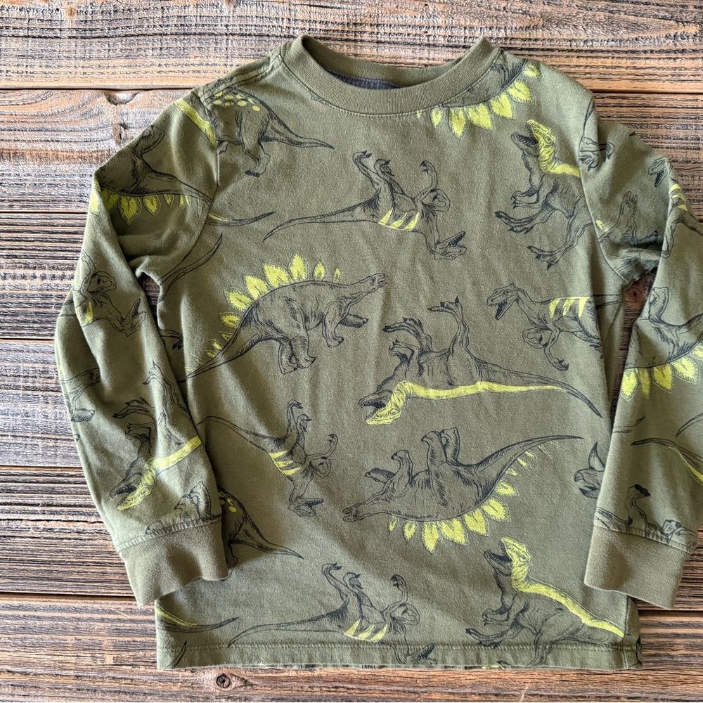 Boys Gently Used 4T Bundle - Picture 12 of 13